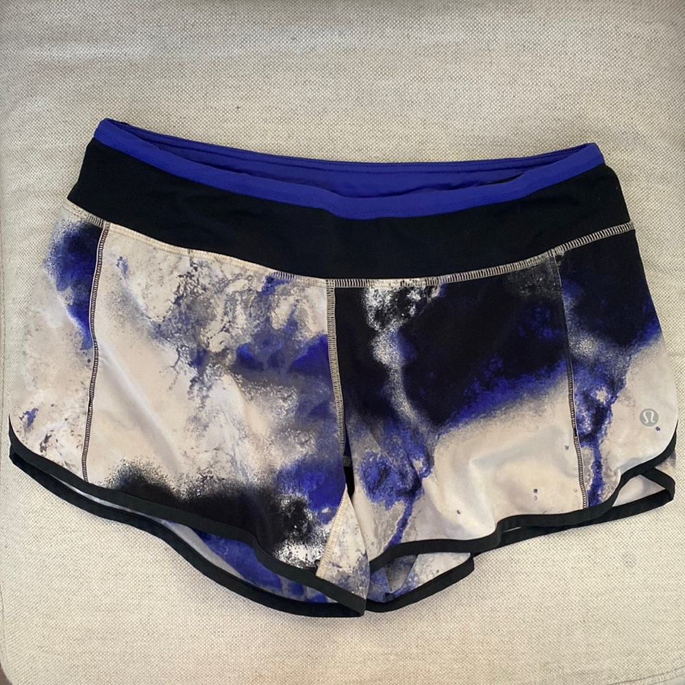 Lululemon Speed Up shorts sz 6 with 4 in inseam. Rare color!